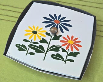 Flower Power Lidded Dish, Giftwood Japan, Vintage Home Decor