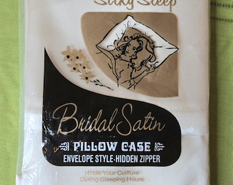 NOS Bridal Satin Pillowcase, Ivory Color, Vintage Bedding