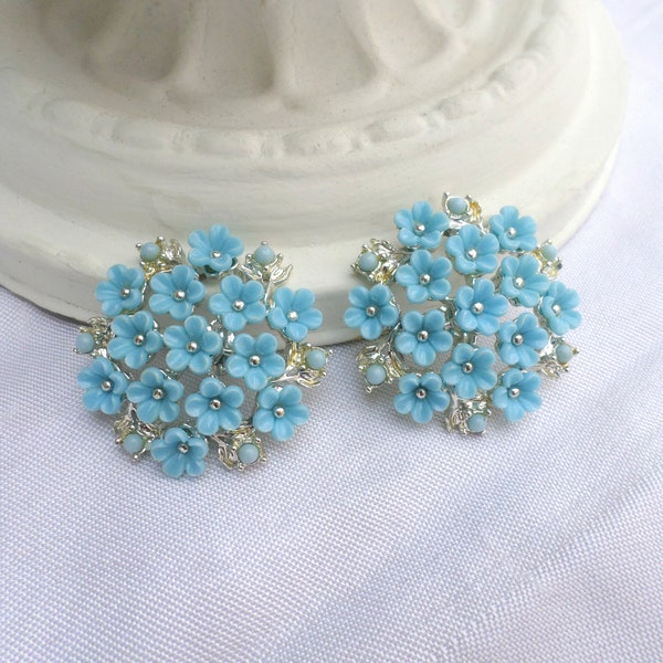 1950s Blue Floral Signed Coro Clip On Earrings, Silver Tone And Powder Blue, Round Earrings, Floral Jewelry, Vintage Costume Jewelry
