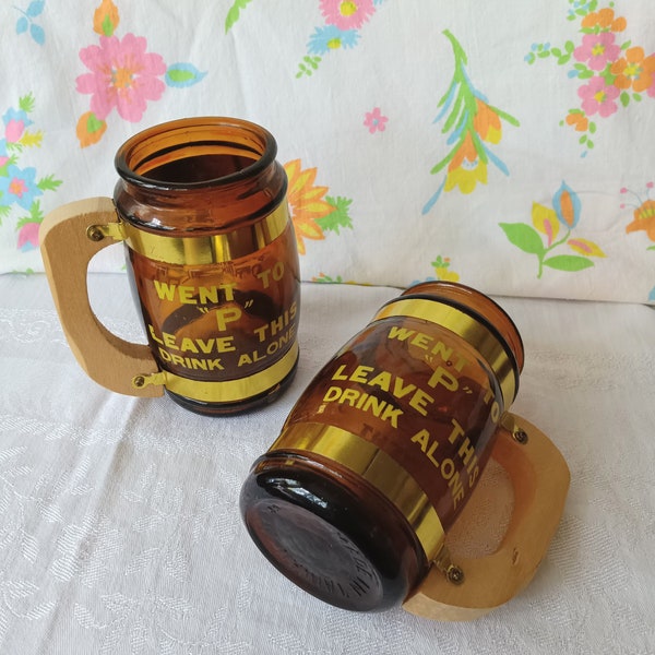 2 Vintage Novelty Mugs, Went To "P" Leave This Drink Alone, Brown Glass With Wooden Handles, Souvenir Collectibles, Set Of 2, Barrel Shape