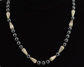 Hematite Beaded Necklace Silver beads - Black Beads - Unisex Necklace - Necklace Gemstone necklace - Silver beads - Hematite