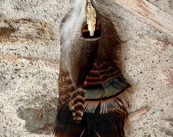 Single earring feathers Hawaii, India