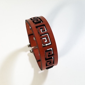 Greek Key Bracelet in leather with adjustable button closure, leather bracelet, leather cuff bracelet, leather cuff, hipster, mens bracelet