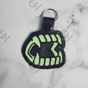 Glow in the Dark Vampire Fangs Keychain: Embroidered Horror Keyfob