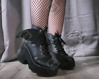 Bat Wing Shoe Accessory: Gothic Boot Wings, Halloween Costume