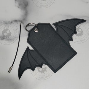 Bat Wing Vegan Vinyl Luggage Tag: Gothic Travel Keychain