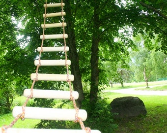 Bulky ladder with thick aspen rungs