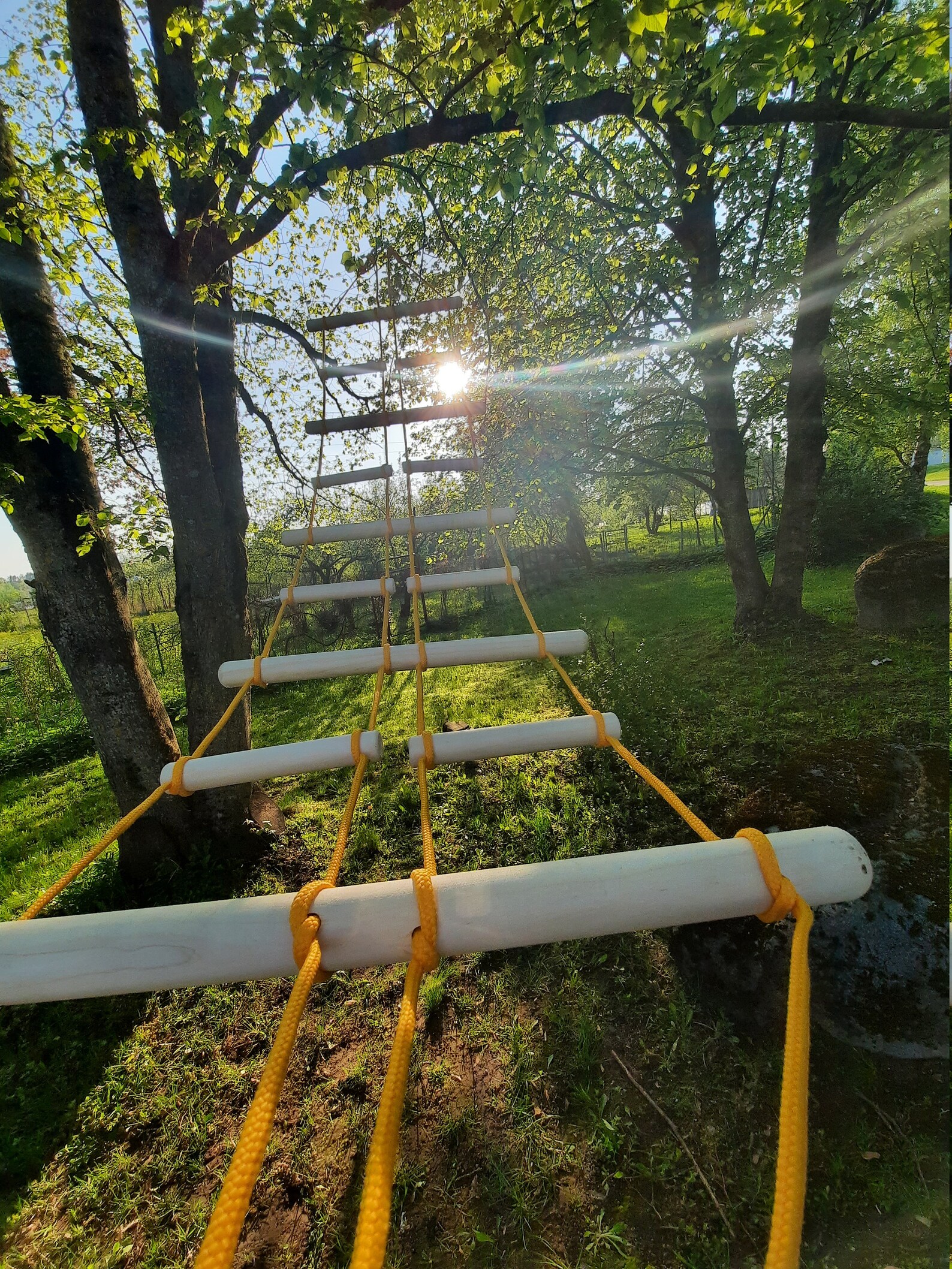 Unique Rope Ladder for Kids and Adults, Interspersed Larger and Smaller