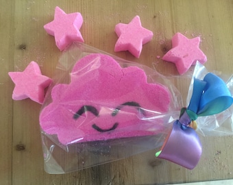 Kawaii Sweet Cloud Bath Bomb with Hearts and star Mini Bombs