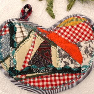 Heart Pot holder, Kitchen decor, Hot pot holder, Bohemian kitchenware, Housewarming gift, Pot coaster, Cook For Mom Christmas gift