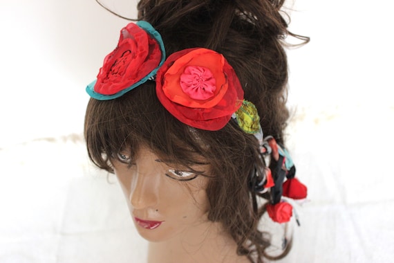 Red Chiffon Flower Headband: Bohemian Textile Art Necklace  display picture 3