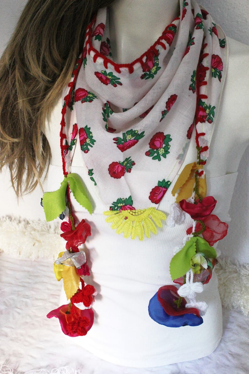 shawl white colour