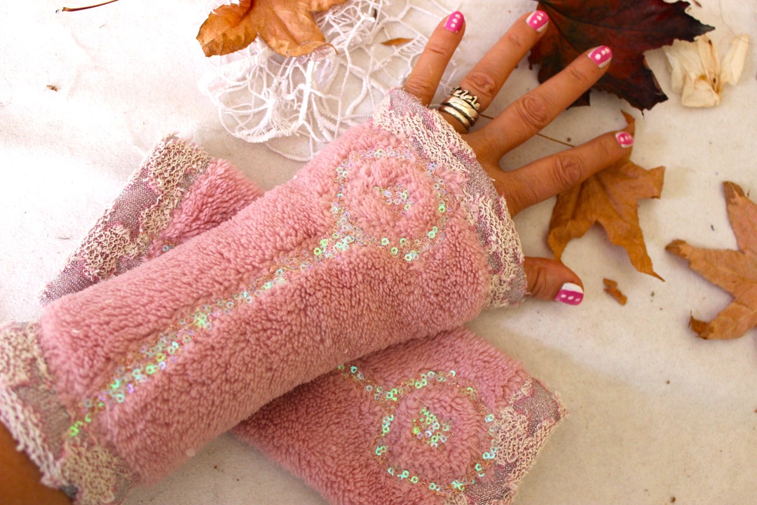 Pink Plush Women Arm Warmers, Fingerless Winter Gloves, Pink Glitter