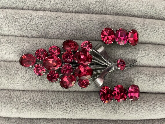 Dark Pink Floral Spray Pin (CZECHOSLOV) with Matc… - image 6