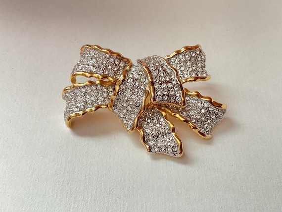 1990’s Kenneth J. Lane Bow Brooch - image 3