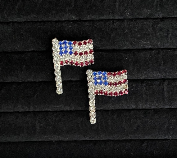 Vintage Set of Rhinestone US Flag Pins - image 1