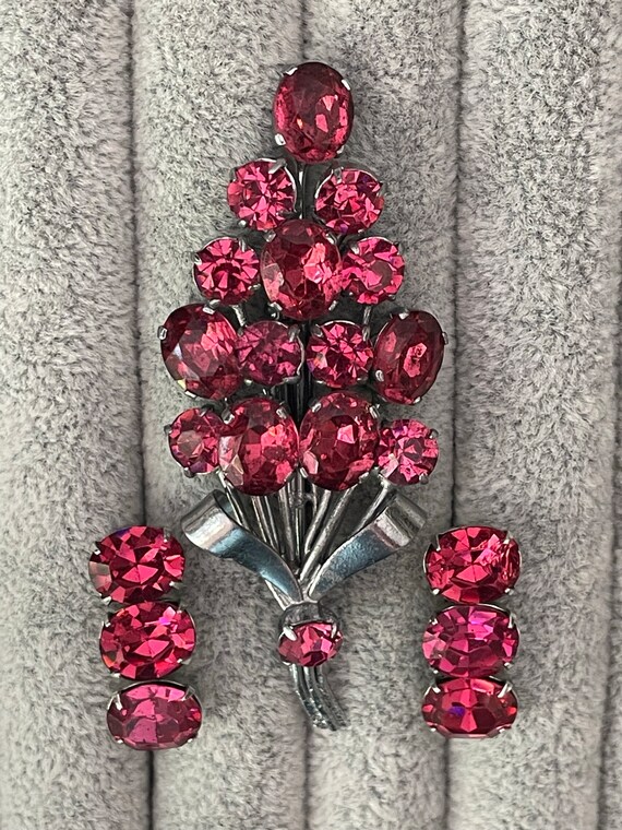 Dark Pink Floral Spray Pin (CZECHOSLOV) with Matc… - image 7