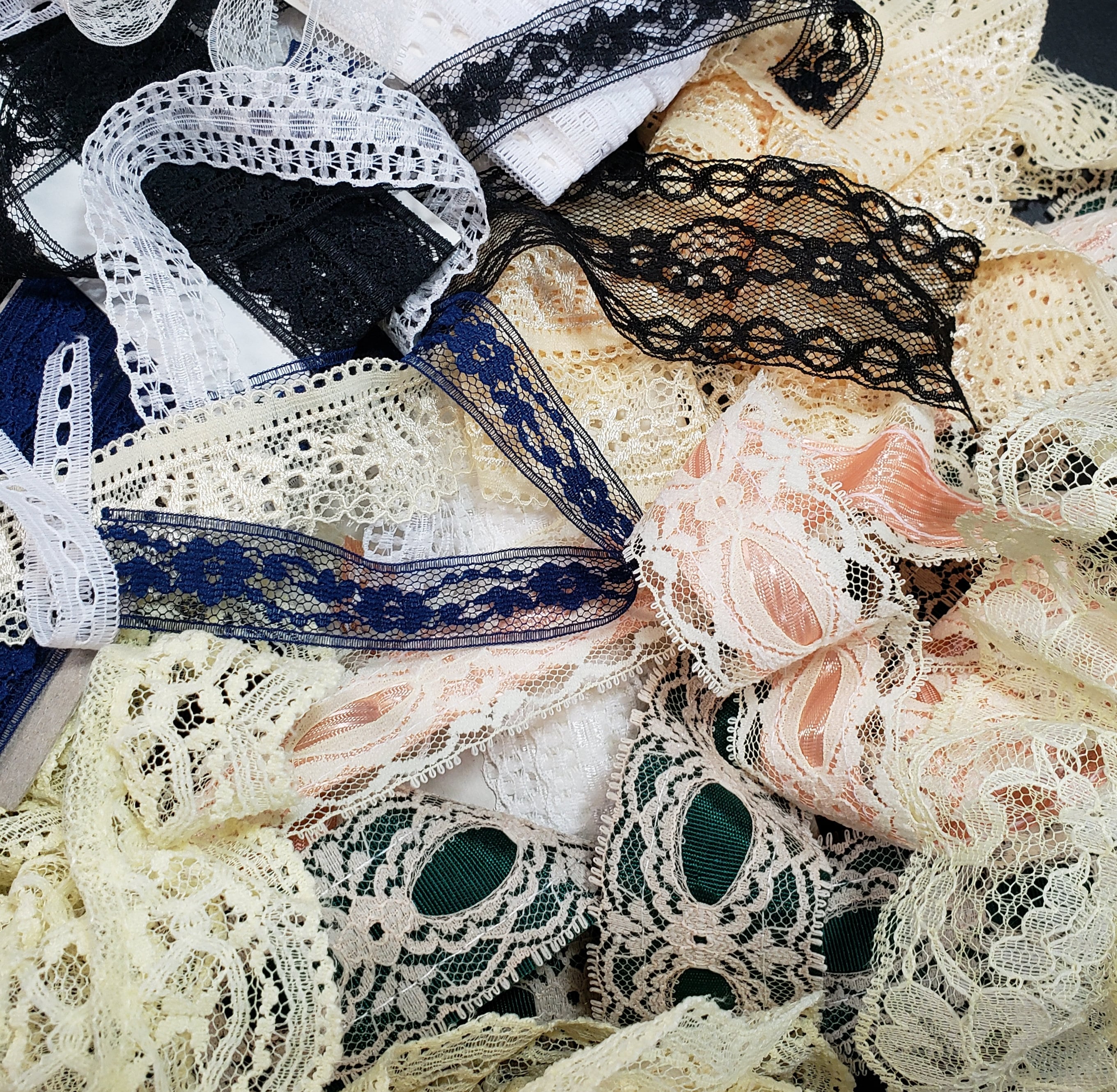 10 Yards of Assorted Lace, Lace by the Yard, Lace Scrap Grab Bag, Lace ...