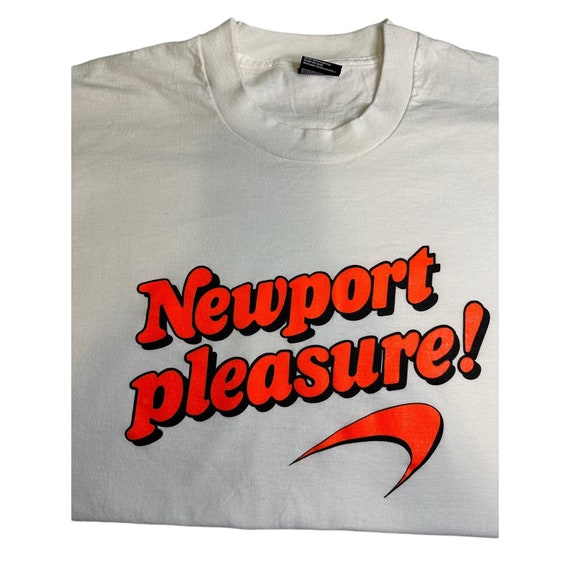 Vintage 1990s Newport Pleasure Cigarettes T Shirt… - image 2