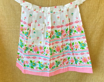 Vintage cotton half apron with pocket, spring or summer floral with flowers