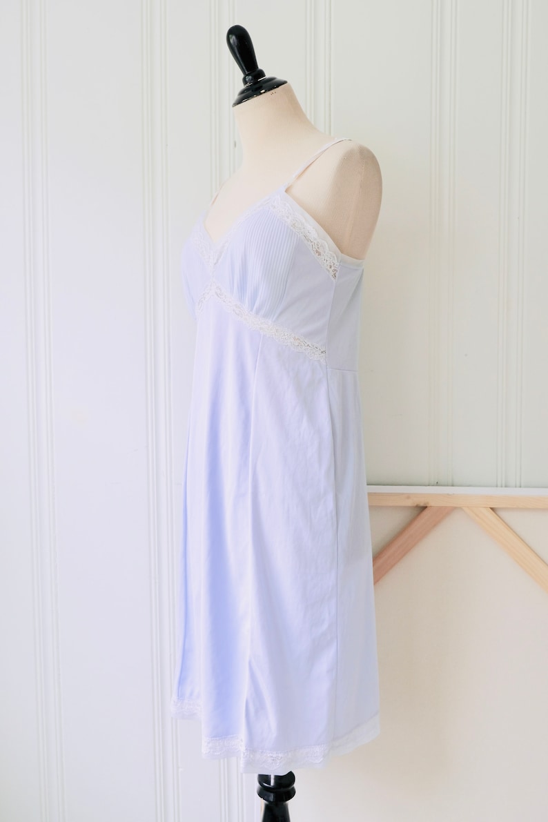 50s Vintage Light Blue Nylon Lace Slip Negligee Night Dress Medium Size 8-10