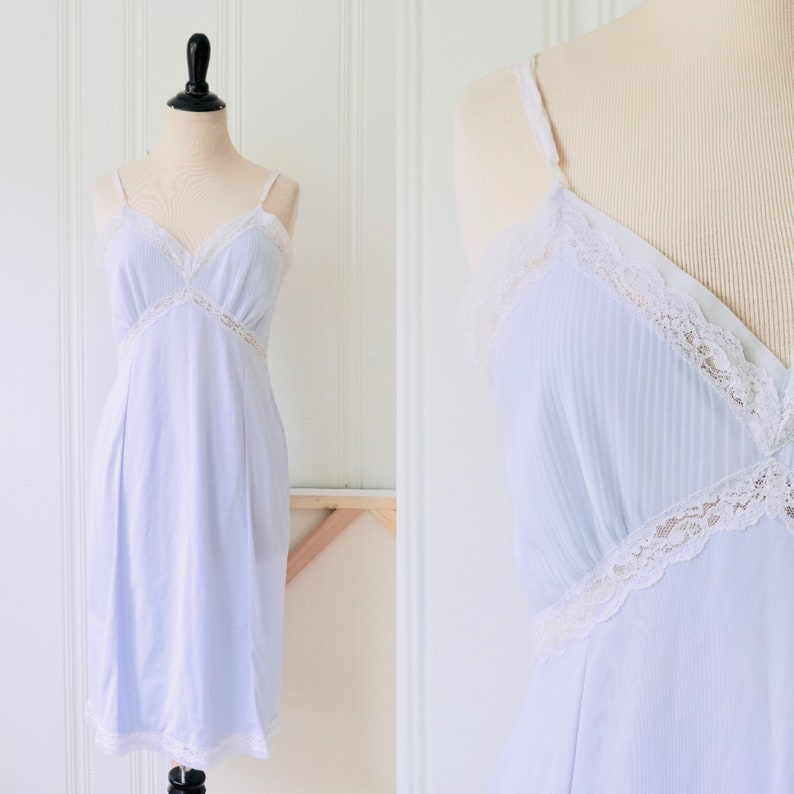 50s Vintage Light Blue Nylon Lace Slip Negligee Night Dress Medium Size 8-10