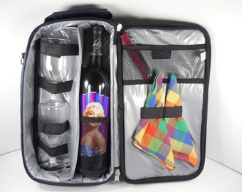 Portable Travel Wine Case Caddy Picnic Tote Blue Nylon Insulated Adjustable Shoulder Strap 2 Plastic Wine Glasses 2 Cloth Napkins Cork Screw