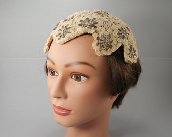 Antique Lace Art Deco 1920s 30s Flapper Hat Skull Cap Cloche Hat Ivory Beige Cream Lace With Silver Beads Rhinestones And White Pearl Beads