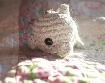 Llavero amigurumi de delfín