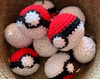 Llavero de Pokebola de crochet