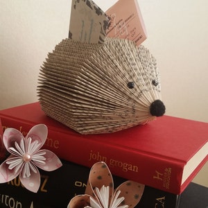 Folded Book Hedgehog Desk Organiser – Recycled Paper Business Card Holder and Eco-Friendly Office Decor