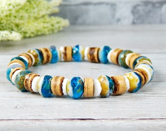 Beach Bracelet, Shell Jewelry, Wood Bracelet, Blue Bracelet, Beach Jewelry, Ocean Jewelry, Beaded Bracelet, Ocean, Beach, Nature Jewelry