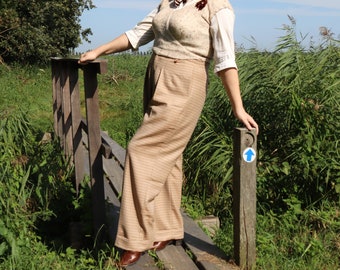 1930s 1940s ladies suit trousers vintage style, beige brown checkered wool marlene trousers