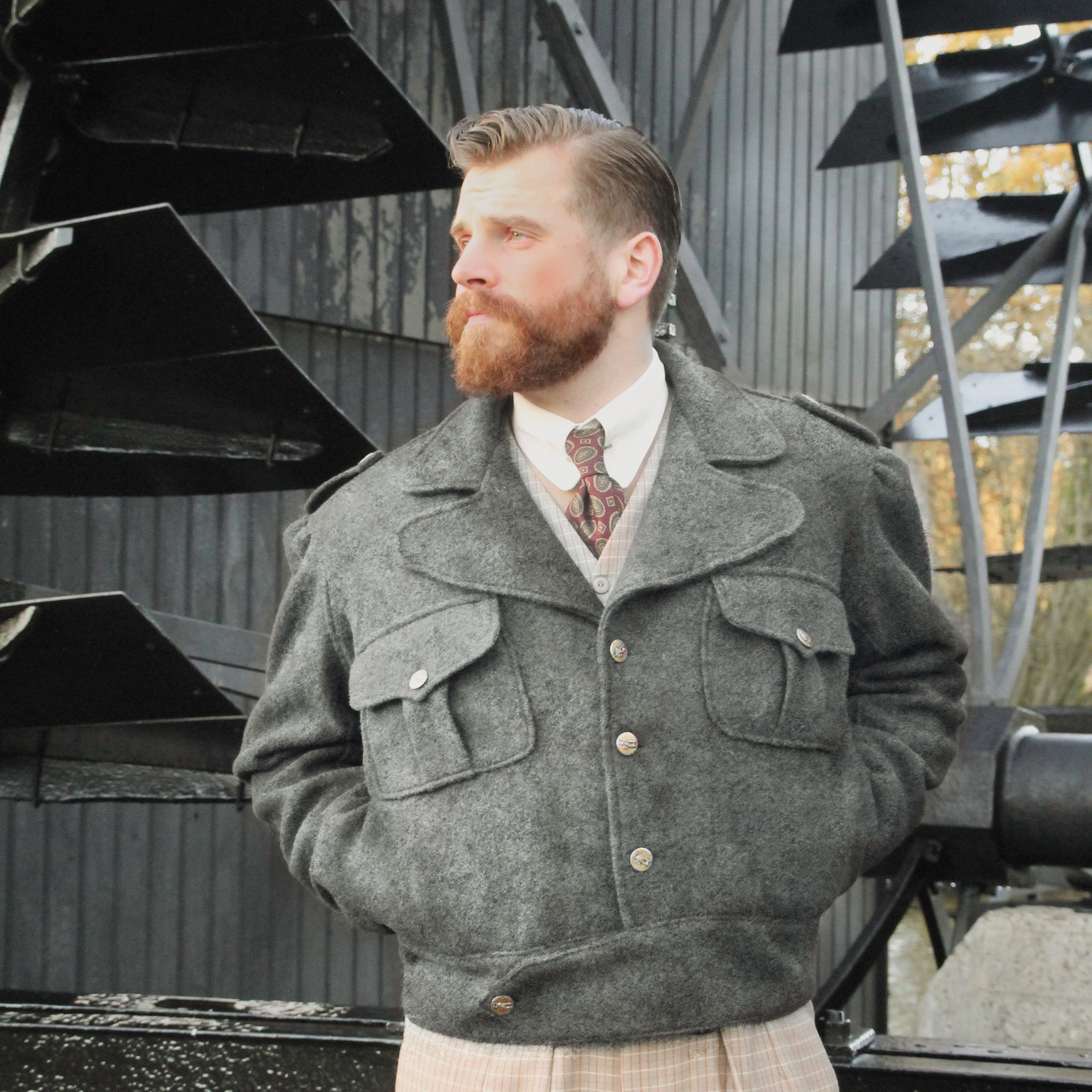 1940s Vintage Style Repro Ike Jacket or Eisenhower Jacket in 1940s Vintage Style Repro Ike Jacket or Eisenhower Jacket in