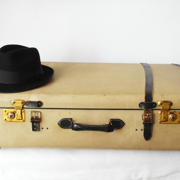 Reisekoffer 1950-60er Jahre West-Deutschland beige schwarzer Koffer innen karierte Tapete