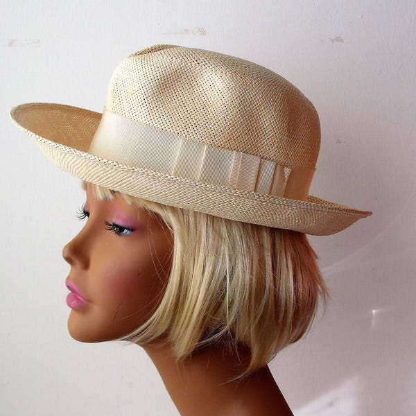 brautmutter hut zur hochzeit