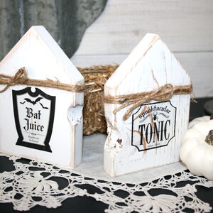Set of 2 Mini wood houses, Halloween decor, Wood House, Tiered Tray Decor, Farmhouse, mini sign