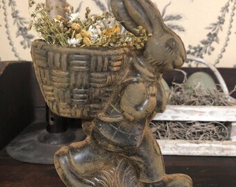 Beeswax Peter Cottontail w/Dried Flowers