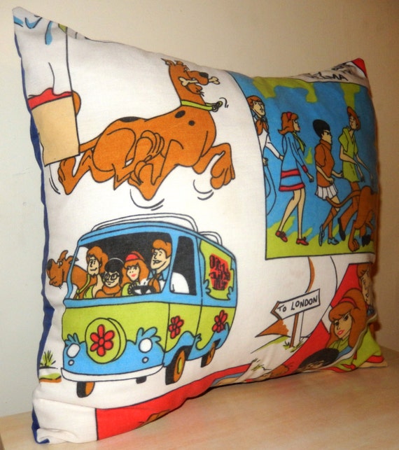 Scooby Doo The Mystery Machine Vintage DDOBY Animal Throw Pillow Cushion Cover