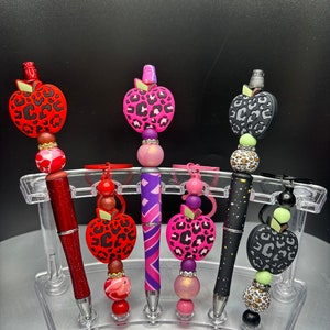 Educator, Teacher gift set. Leopard apple silicone beaded pen and keychain on metal bar. Double sealed for durability. image 1