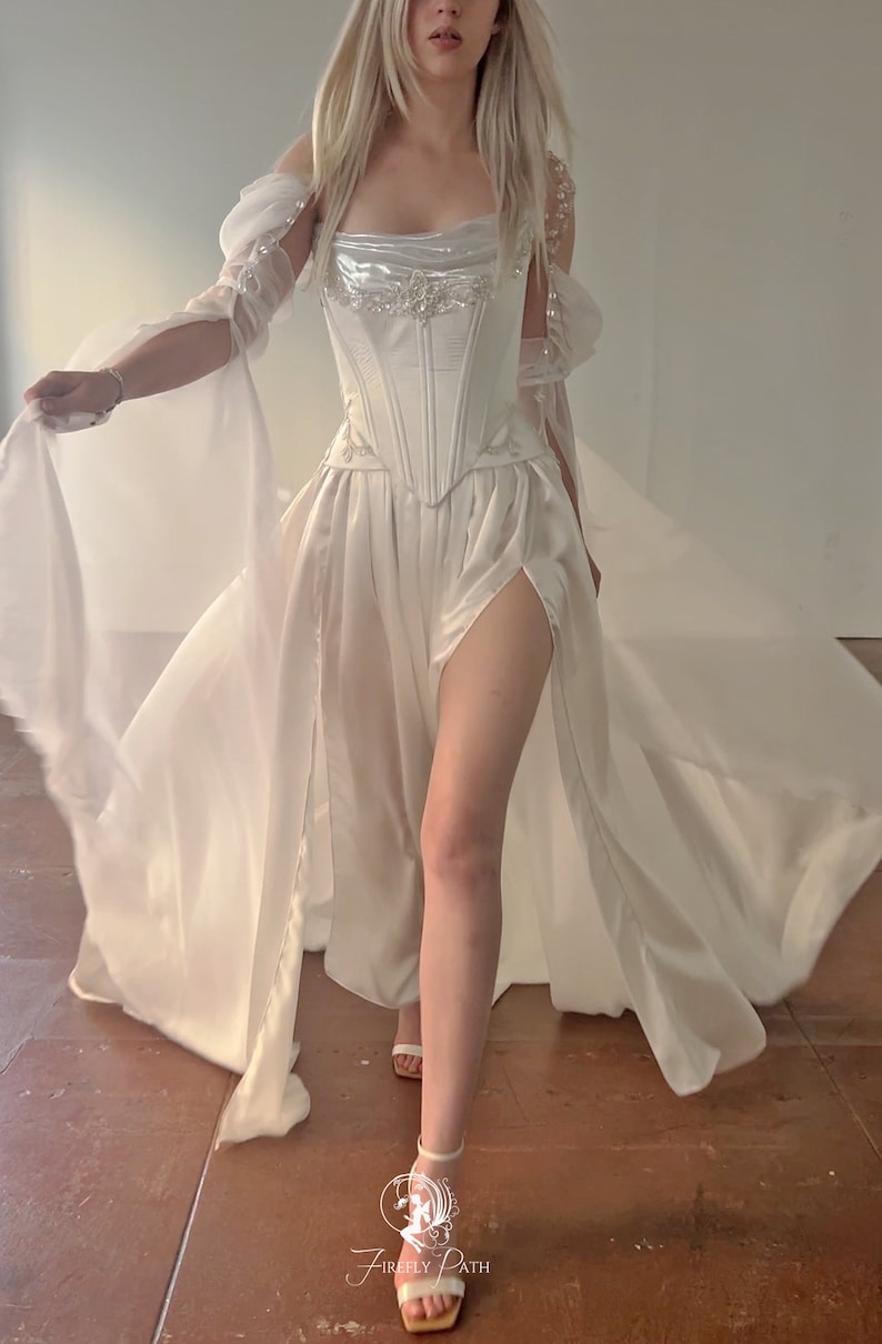 The Avalon Gown One-of-a-kind image 2