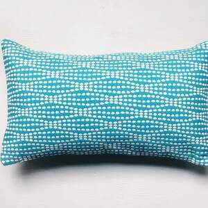 Teal Strands and Dots and White Linen