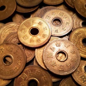 15x lucky Japanese Coins with holes, Feng Shui good luck coins, Global coins, world coins,