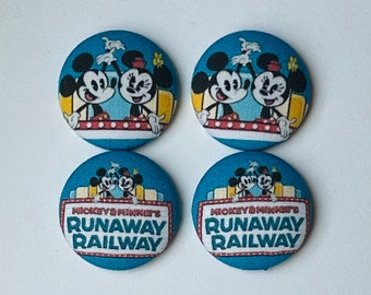 mickey & minnies runway railway earrings set