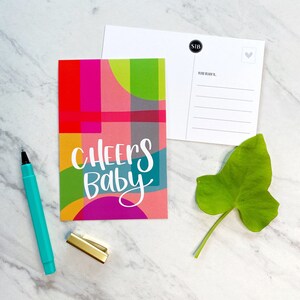Cheers Baby / Carte postale / Cheers Postcard / Babe / Cheers Babe / Postcard Art / Snail Mail / Vivre le rêve / Rêver / Rêver