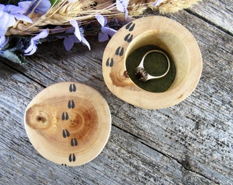 Ring Box with Elk Tracks. Rustic Ring Box. Proposal Ring Box. Wooden Ring Box. Elk Lover Gift. Hunter Gift.