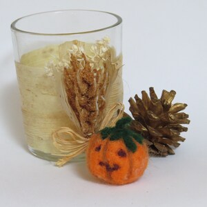 Set of 4 Tiny Needle Felted Jack-o-lantern Pumpkins Handmade for Halloween and organic Fall Decor for boo basket