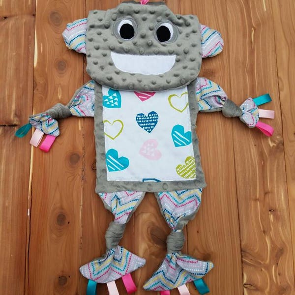 Robot Blanket, Security Blanket, Sensory Minky Blanket, Robot  Themed Baby Shower Gift, New Baby Gift, baby girl, hearts