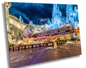 Millennium Falcon Galaxy&#39;s Edge Print: Star Wars Disney Wall Art