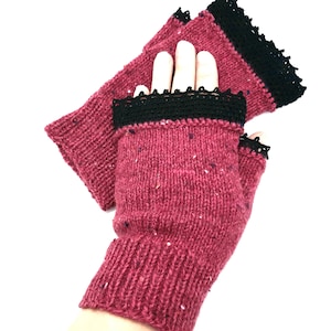 Hand-Knitted Wool Fingerless Mittens: Women&#39;s M/L